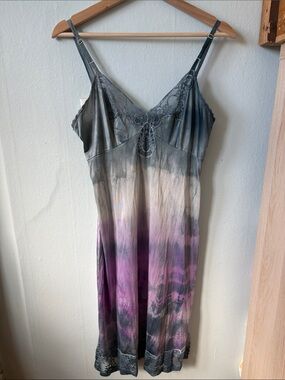 Source Unknown Gray & Purple Tie-Dye Lace-Trim Slip Dress